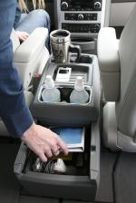 Chrysler Town & Country 2008 года